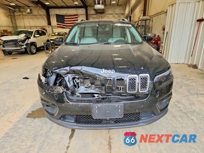 Piąte zdjęcie samochodu w środku: 2021 JEEP CHEROKEE LATITUDE LUX VIN:1C4PJLMX7MD180807 - miniatura