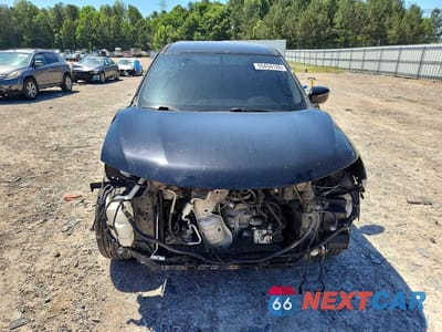 Piąte zdjęcie samochodu w środku: 2017 NISSAN ROGUE S VIN:5N1AT2MV5HC817113 - miniatura