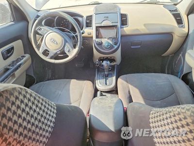 Zdjęcie 8 z 13 samochodu: 2010 KIA SOUL + VIN:KNDJT2A21A7064466 - miniatura