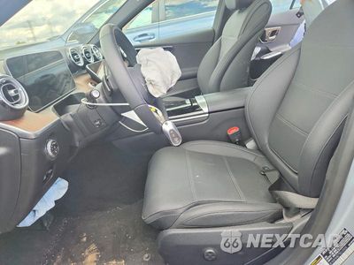 Zdjęcie 7 z 13 samochodu: 2026 MERCEDES-BENZ C 300 4MATIC VIN:W1KAF4HB7TR315920 - miniatura