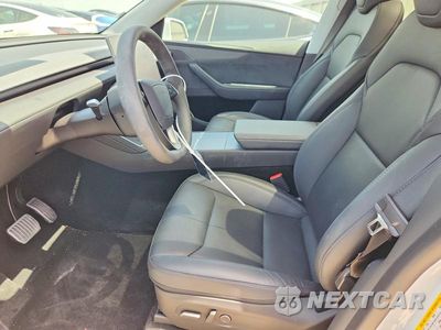 Zdjęcie 7 z 14 samochodu: 2026 TESLA MODEL Y VIN:7SAYGDEDXTA491443 - miniatura