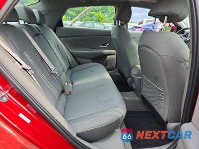 Zdjęcie 10 z 12 samochodu: 2025 HYUNDAI ELANTRA SEL VIN:KMHLS4DG6SU970433 - miniatura