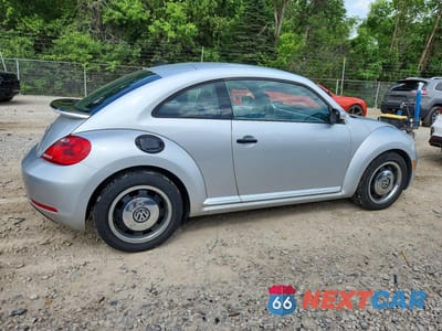 Trzecie zdjęcie samochodu z tyłu: 2015 VOLKSWAGEN BEETLE 1.8T VIN:3VWF17AT9FM606893 - miniatura