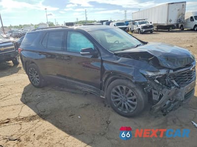 Czwarte zdjęcie samochodu z boku: 2023 CHEVROLET TRAVERSE RS VIN:1GNEVJKW1PJ210861 - miniatura