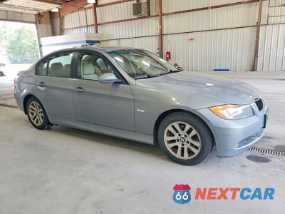 Czwarte zdjęcie samochodu z boku: 2006 BMW 325 I AUTOMATIC VIN:WBAVB17536NK37596 - miniatura