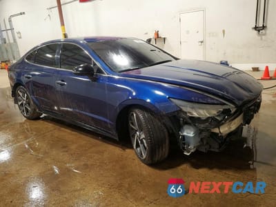 Czwarte zdjęcie samochodu z boku: 2021 HYUNDAI SONATA SEL PLUS VIN:5NPEJ4J2XMH091586 - miniatura
