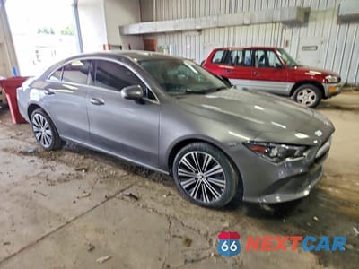 Czwarte zdjęcie samochodu z boku: 2021 MERCEDES-BENZ CLA 250 4MATIC VIN:W1K5J4HBXMN216811 - miniatura