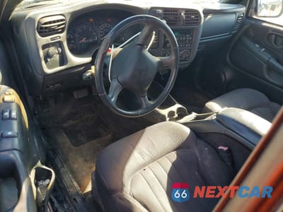 Zdjęcie 8 z 12 samochodu: 2003 CHEVROLET S TRUCK S10 VIN:1GCCT19XX38279246 - miniatura