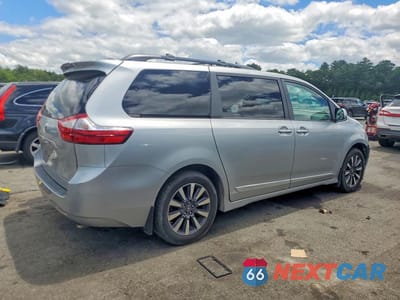 Trzecie zdjęcie samochodu z tyłu: 2019 TOYOTA SIENNA XLE 7-PASSENGER VIN:5TDDZ3DC6KS222541 - miniatura