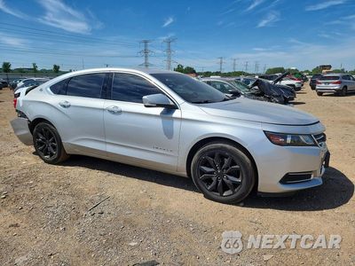 Czwarte zdjęcie samochodu z boku: 2017 CHEVROLET IMPALA LT VIN:2G1105SA7H9180773 - miniatura
