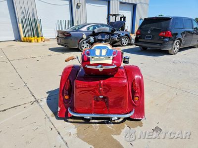 Czwarte zdjęcie samochodu z boku: 2015 INDIAN MOTORCYCLE CO. CHIEFTAIN VIN:56KTCAAA5F3321924 - miniatura