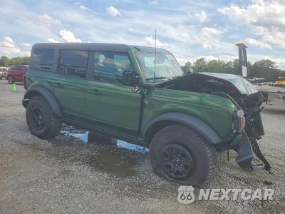Czwarte zdjęcie samochodu z boku: 2024 FORD BRONCO WILDTRAK VIN:1FMEE2BP6RLA21374 - miniatura
