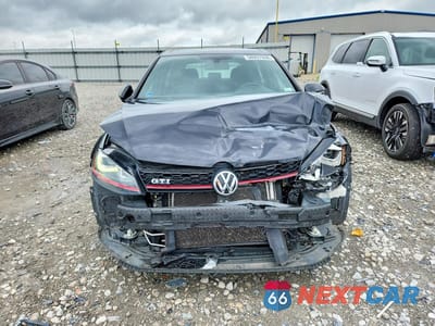 Piąte zdjęcie samochodu w środku: 2015 VOLKSWAGEN GTI VIN:3VW5T7AU4FM015823 - miniatura