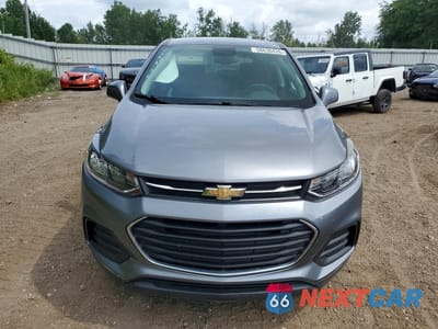 Piąte zdjęcie samochodu w środku: 2020 CHEVROLET TRAX LS VIN:3GNCJNSBXLL139525 - miniatura