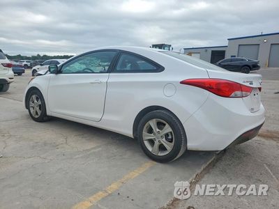 Drugie zdjęcie samochodu z przodu: 2013 HYUNDAI ELANTRA COUPE GS VIN:KMHDH6AEXDU013095 - miniatura