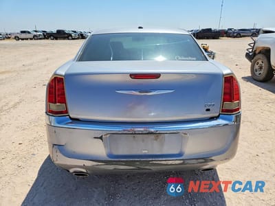 Zdjęcie 6 z 12 samochodu: 2011 CHRYSLER 300 LIMITED VIN:2C3CA5CG3BH546035 - miniatura