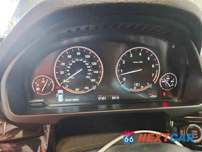 Zdjęcie 9 z 12 samochodu: 2017 BMW X5 XDRIVE35I VIN:5UXKR0C32H0V82360 - miniatura
