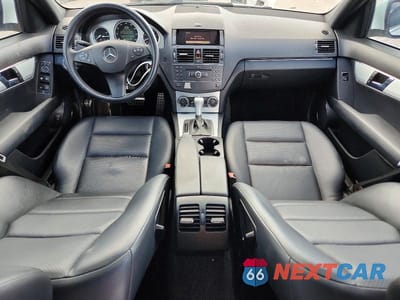 Zdjęcie 8 z 12 samochodu: 2008 MERCEDES-BENZ C 300 VIN:WDDGF54X68F097656 - miniatura