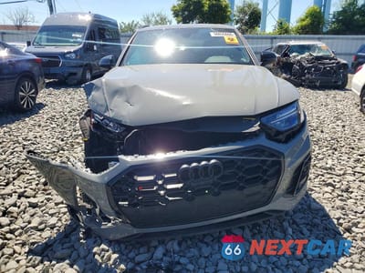 Piąte zdjęcie samochodu w środku: 2022 AUDI SQ5 PREMIUM PLUS VIN:WA1B4AFY6N2025555 - miniatura
