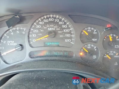 Zdjęcie 9 z 12 samochodu: 2004 GMC NEW SIERRA K1500 VIN:1GTEK19TX4E188716 - miniatura