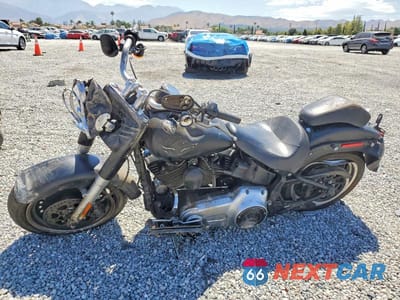 Trzecie zdjęcie samochodu z tyłu: 2016 HARLEY-DAVIDSON FLSTFB FATBOY LO VIN:1HD1JNV38GC016147 - miniatura