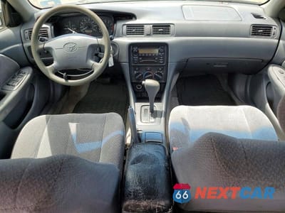 Zdjęcie 8 z 12 samochodu: 2000 TOYOTA CAMRY LE VIN:JT2BG22K7Y0442762 - miniatura