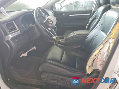 Zdjęcie 7 z 13 samochodu: 2017 TOYOTA HIGHLANDER HYBRID XLE VIN:5TDJGRFH2HS034225 - miniatura