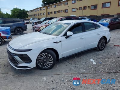 2025 HYUNDAI SONATA HYBRID SEL KMHL34JJ3SA110231 - główne zdjęcie licytacji z USA - miniatura
