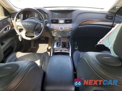 Zdjęcie 8 z 12 samochodu: 2015 INFINITI Q70L 3.7 VIN:JN1BY1PR4FM830156 - miniatura