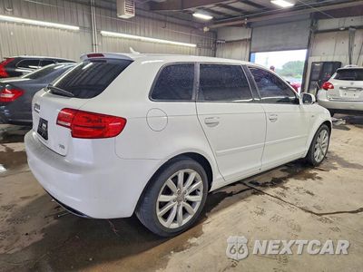 Trzecie zdjęcie samochodu z tyłu: 2011 AUDI A3 PREMIUM VIN:WAUBJBFM0BA054596 - miniatura