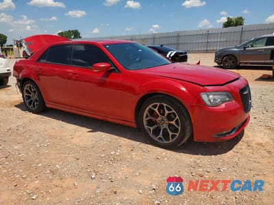 Czwarte zdjęcie samochodu z boku: 2016 CHRYSLER 300 S VIN:2C3CCABG4GH144665 - miniatura