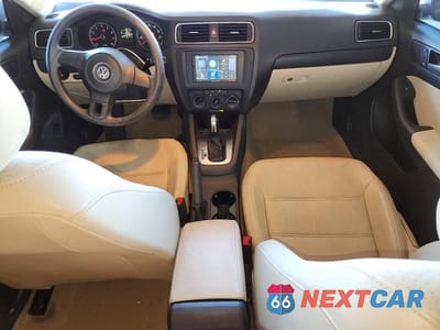 Zdjęcie 8 z 12 samochodu: 2014 VOLKSWAGEN JETTA SE VIN:3VWD17AJXEM419828 - miniatura
