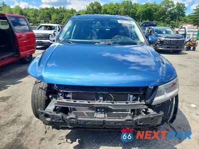 Piąte zdjęcie samochodu w środku: 2019 VOLKSWAGEN TIGUAN SE VIN:3VV2B7AX6KM073740 - miniatura