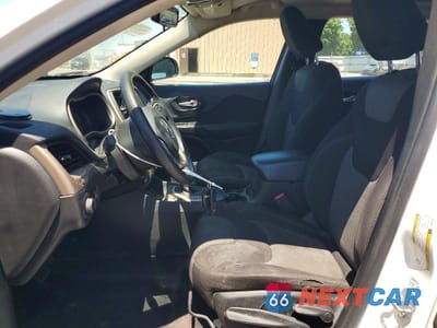 Zdjęcie 7 z 13 samochodu: 2017 JEEP CHEROKEE SPORT VIN:1C4PJLAB9HW507789 - miniatura