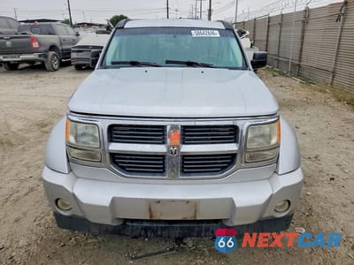 Piąte zdjęcie samochodu w środku: 2007 DODGE NITRO SLT VIN:1D8GU58K87W690529 - miniatura