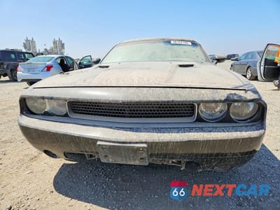 Piąte zdjęcie samochodu w środku: 2012 DODGE CHALLENGER SXT VIN:2C3CDYAG6CH290924 - miniatura