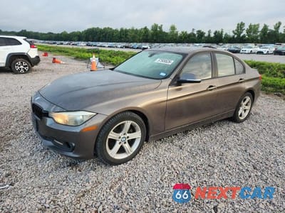 2013 BMW 320 I WBA3B1C52DF462645 - główne zdjęcie licytacji z USA - miniatura
