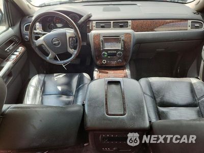 Zdjęcie 8 z 14 samochodu: 2012 GMC YUKON DENALI VIN:1GKS2EEF7CR206918 - miniatura
