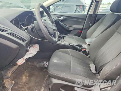 Zdjęcie 7 z 12 samochodu: 2018 FORD FOCUS SE VIN:1FADP3F22JL292070 - miniatura