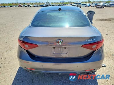 Zdjęcie 6 z 12 samochodu: 2017 ALFA ROMEO GIULIA TI VIN:ZARFAECN0H7534409 - miniatura