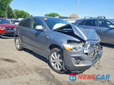Czwarte zdjęcie samochodu z boku: 2014 MITSUBISHI OUTLANDER SPORT ES VIN:4A4AP3AU5EE018936 - miniatura
