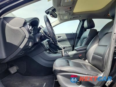 Zdjęcie 7 z 12 samochodu: 2015 MERCEDES-BENZ GLA 250 4MATIC VIN:WDCTG4GBXFJ075499 - miniatura