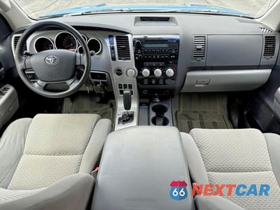 Zdjęcie 7 z 10 samochodu: 2007 TOYOTA TUNDRA DOUBLE CAB SR5 VIN:5TFBV54177X022296 - miniatura