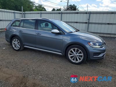 Czwarte zdjęcie samochodu z boku: 2018 VOLKSWAGEN GOLF ALLTRACK S VIN:3VWH17AU1JM766289 - miniatura