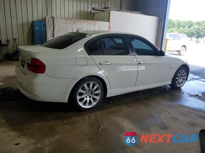 Trzecie zdjęcie samochodu z tyłu: 2008 BMW 328 XI VIN:WBAVC93548K056500 - miniatura