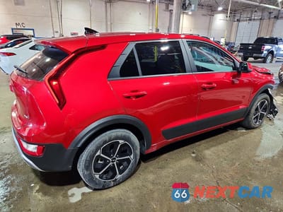 Trzecie zdjęcie samochodu z tyłu: 2026 KIA NIRO LX VIN:KNDCP3LE5T5327924 - miniatura