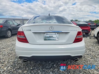 Zdjęcie 6 z 12 samochodu: 2014 MERCEDES-BENZ C 300 4MATIC VIN:WDDGF8AB6ER317155 - miniatura
