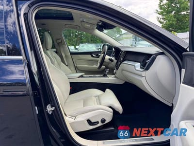 Zdjęcie 6 z 13 samochodu: 2019 VOLVO XC60 T6 MOMENTUM VIN:LYVA22RK2KB230983 - miniatura