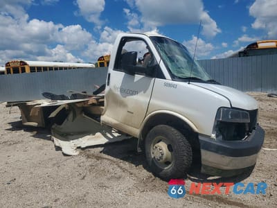 Czwarte zdjęcie samochodu z boku: 2022 CHEVROLET EXPRESS G3500 VIN:1HA3GSC7XNN013504 - miniatura