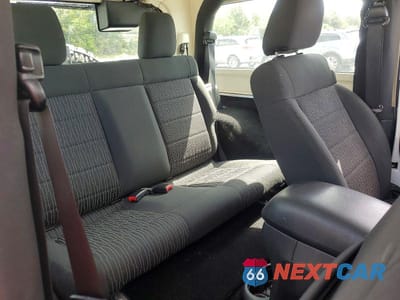 Zdjęcie 10 z 12 samochodu: 2011 JEEP WRANGLER SPORT VIN:1J4AA2D10BL568065 - miniatura